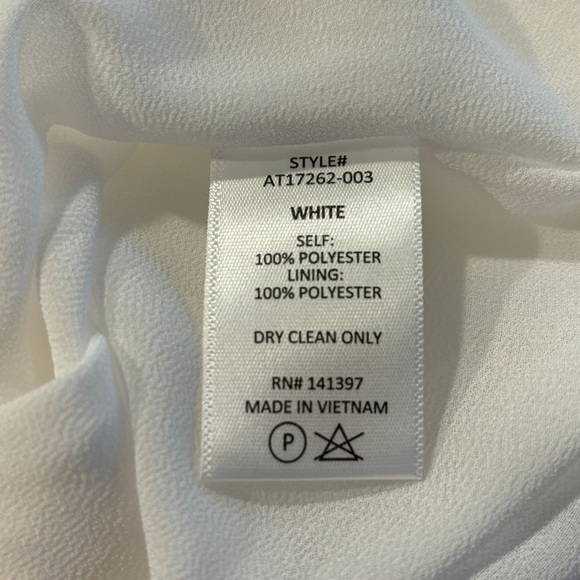 ASTR The Label Blouse Puff Balloon Sleeve Bubble Top Tie Back Size M - Picture 4 of 7